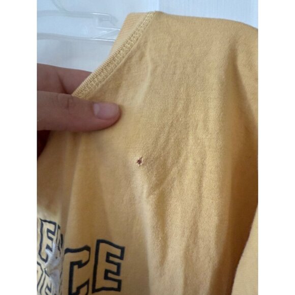 Abercrombie and Fitch women’s size large out of office T-shirt - Picture 3 of 9